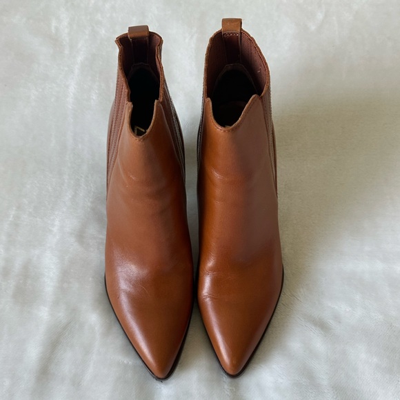 Marc Fisher LTD Tan Leather ALVA Ankle Boots Booties 7 - Picture 1 of 6